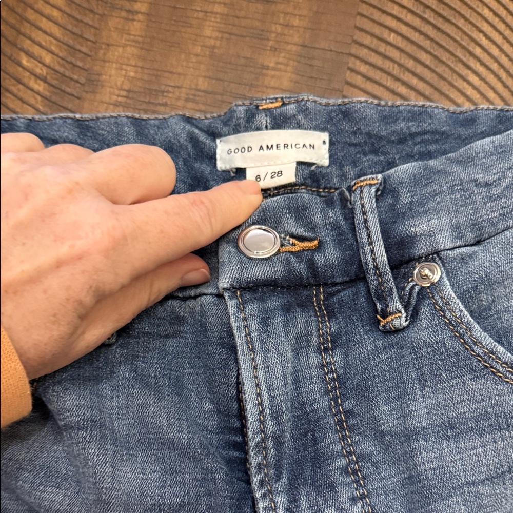 Good American Classic Blue Jeans